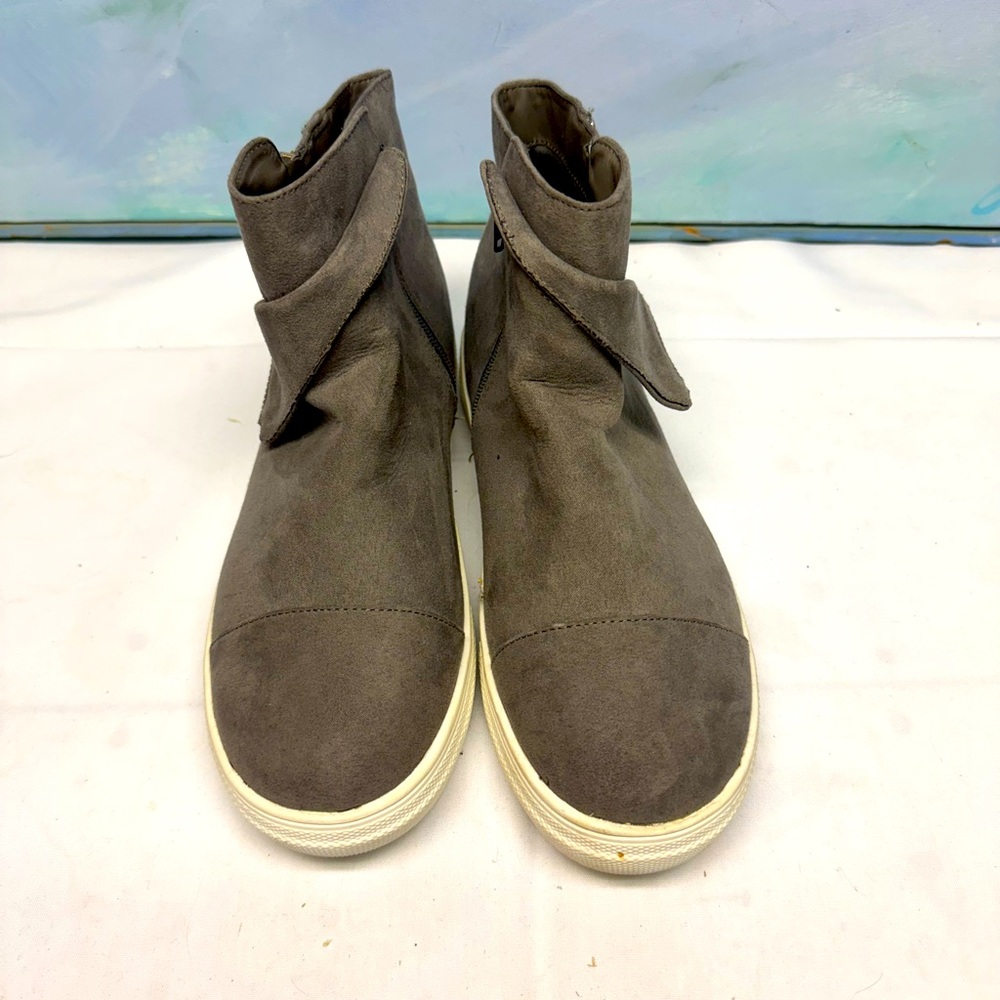 KidPick grey zippered boots